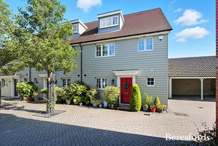 4 Bedroom End Of Terrace House For Sale In Farmer Close, Little Canfield, CM6