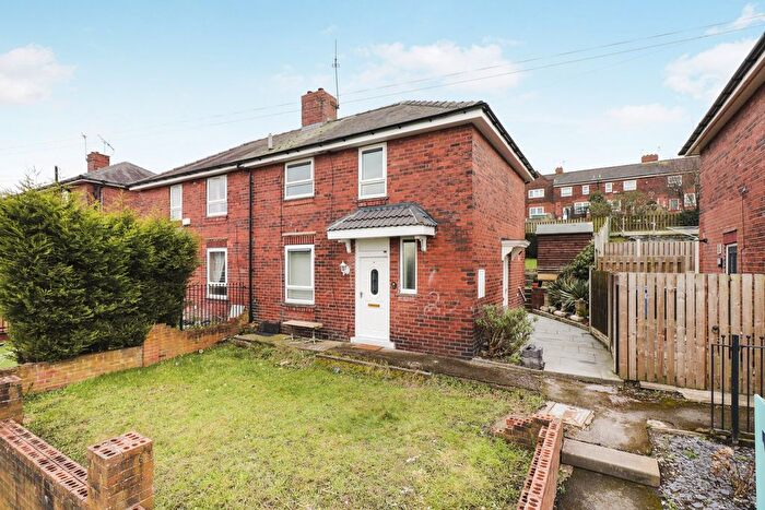 2 Bedroom Semi Detached House For Sale In Manor Oaks Close, Sheffield, S2