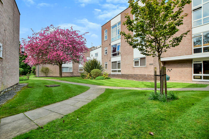 2 Bedroom Apartment To Rent In Wilmslow Road, Manchester, Greater Manchester, M14