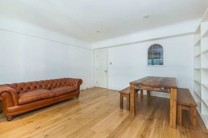 2 Bedroom Apartment To Rent In East Harding Street, Epc:C, EC4A