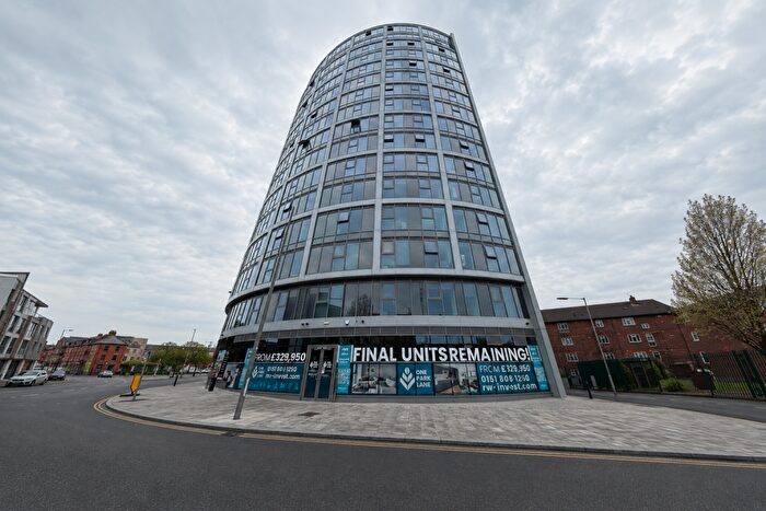 2 Bedroom Apartment To Rent In Park Lane, L1