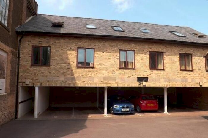 1 Bedroom Flat To Rent In Flat, Chapel Court, Sun Street, Sandy, SG19