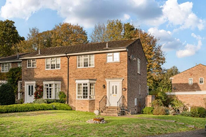 3 Bedroom Semi Detached House For Sale In Cavendish Grove, Winchester, Hampshire, SO23