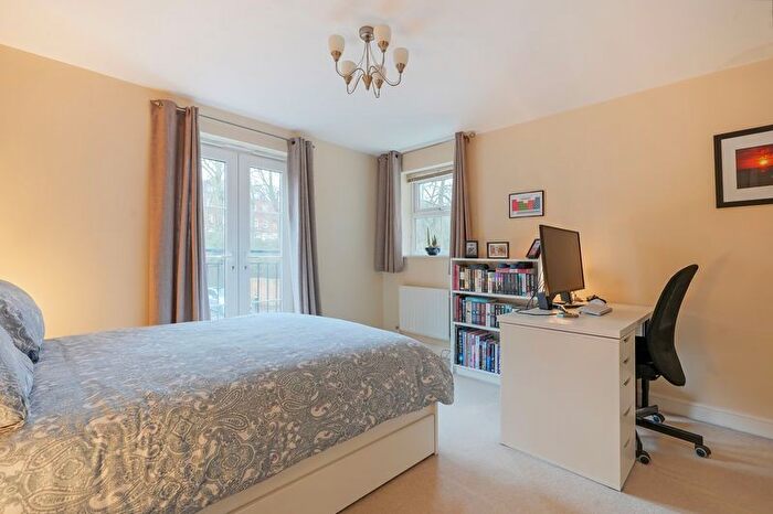 1 Bedroom Flat For Sale In Glenwood Drive, Wadsley Park, Sheffield, S6