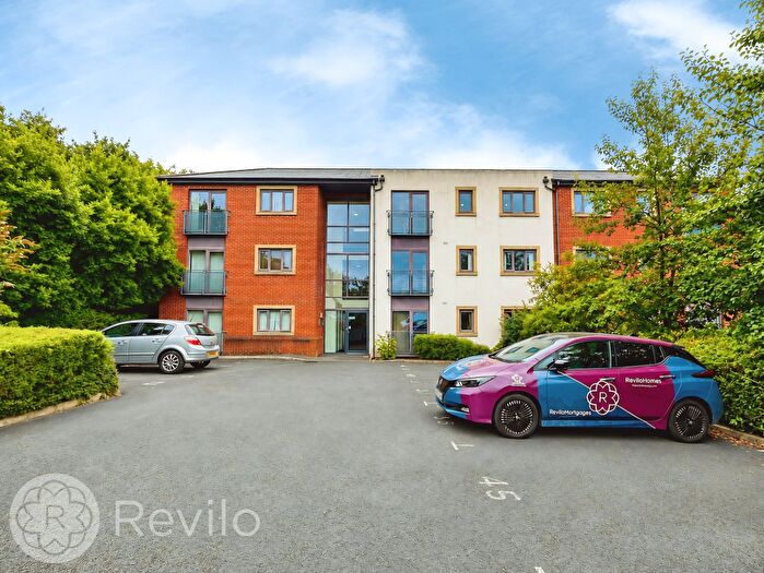 2 Bedroom Property To Rent In Schofield Close, Milnrow, OL16