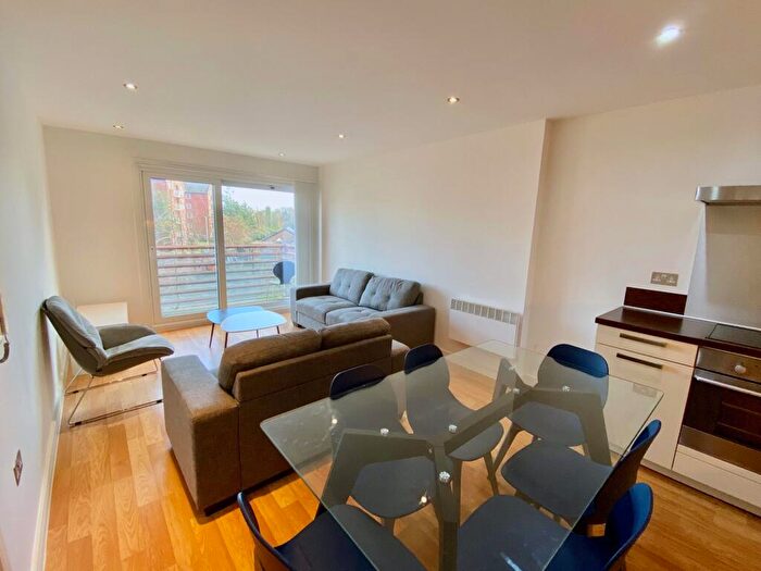 3 Bedroom Apartment To Rent In Rusholme Place, Devell House, M14
