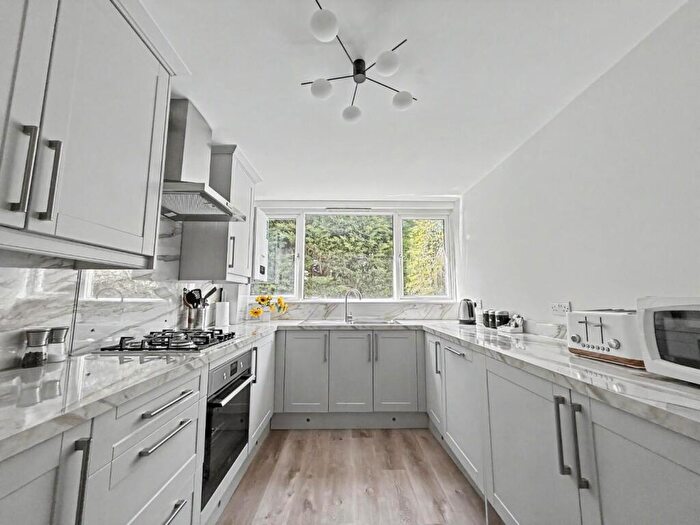 3 Bedroom Apartment To Rent In Mountbatten Square, Windsor, SL4