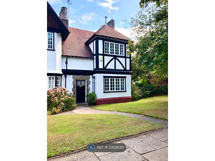 2 Bedroom Semi-Detached House To Rent In Greendale Road, Wirral, CH62