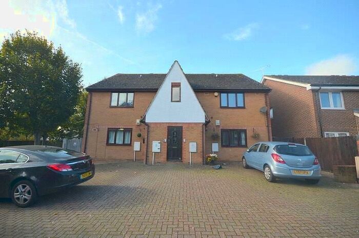 2 Bedroom Apartment To Rent In Veronica Close, Romford, RM3