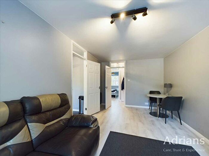 1 Bedroom Flat For Sale In Fulcher Avenue, Chelmer Village, Chelmsford, CM2