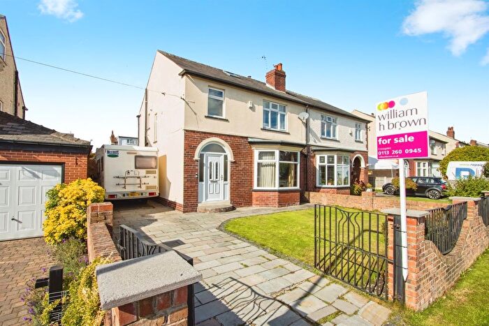 4 Bedroom Semi-Detached House For Sale In The Drive, Crossgates, Leeds, LS15