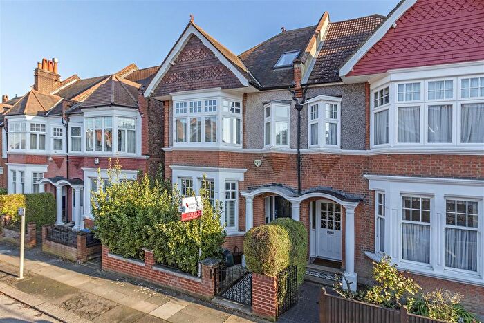 5 Bedroom Semi-Detached House To Rent In Dora Road, London, SW19