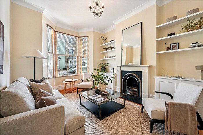 2 Bedroom Maisonette For Sale In Westville Road, London, W12