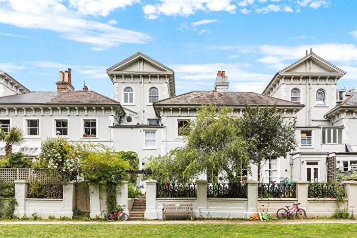 4 Bedroom Terraced House To Rent In Park Crescent, Brighton, BN2