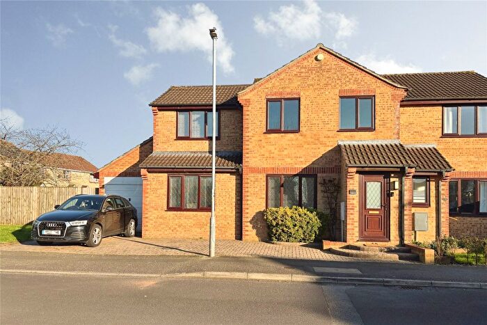 4 Bedroom Semi Detached House For Sale In Kingfisher Drive, Westbury, BA13