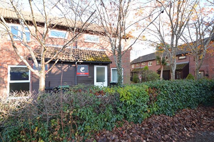 2 Bedroom End Of Terrace House To Rent In Bankview, Lymington, Hampshire, SO41