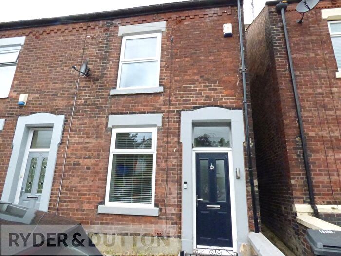 2 Bedroom End Of Terrace House To Rent In Dogford Road, Royton, Oldham, Greater Manchester, OL2