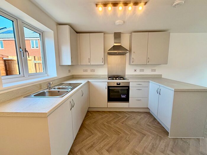 3 Bedroom Detached House For Sale In Tamarisk Road, Bridgwater, TA6