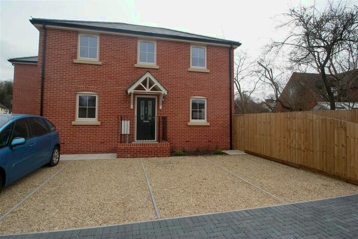 1 Bedroom Flat To Rent In Elston Lane, Shrewton, SP3