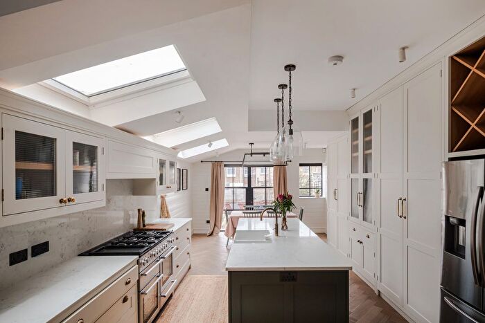 4 Bedroom Terraced House For Sale In Rushford Road, London, SE4