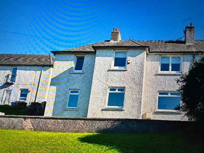 3 Bedroom Flat To Rent In Cherry Crescent, Clydebank, West Dunbartonshire, G81