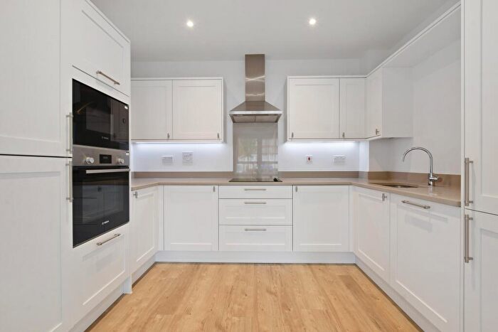 2 Bedroom Retirement Property To Rent In High Street, Great Missenden, Buckinghamshire, HP16