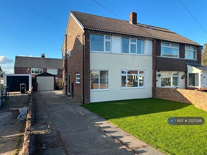 3 Bedroom Semi-Detached House To Rent In Tyersal Garth, Bradford, BD4