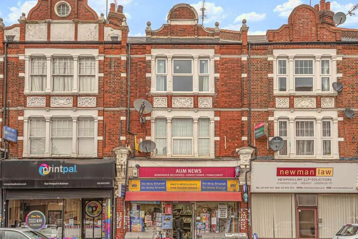 2 Bedroom Flat To Rent In Hendon Lane, Finchley, N3
