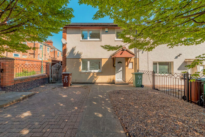 3 Bedroom Semi-Detached House To Rent In Scarborough Street, Nottingham, NG3