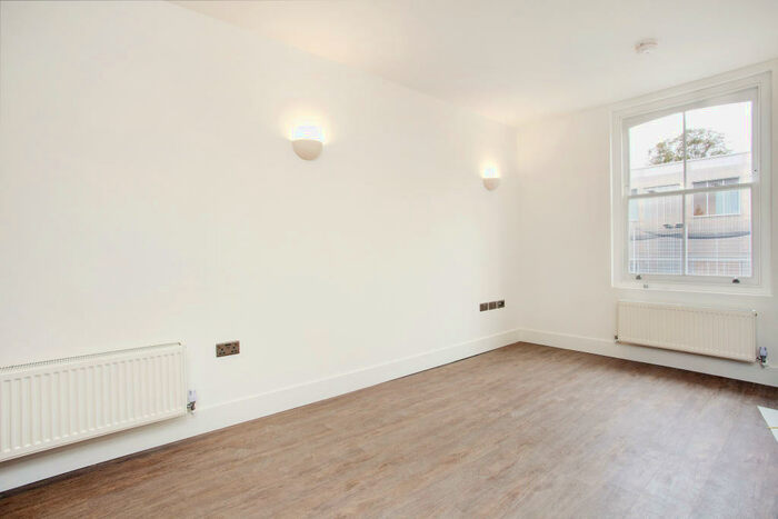 1 Bedroom Flat To Rent In Wells Park Road, Sydenham *** Video Tour Available ***, SE26