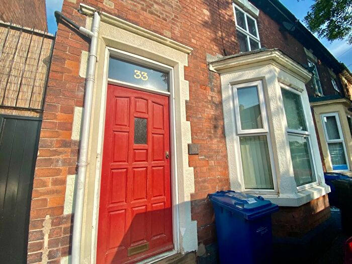 2 Bedroom Flat To Rent In Victoria Road, Tamworth, B79