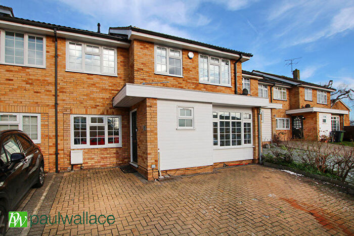 4 Bedroom Terraced House For Sale In Smarts Green, Adamsfield, West Cheshunt, EN7