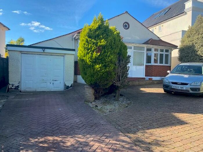 4 Bedroom Detached Bungalow To Rent In Tolmers Gardens, Cuffley, Potters Bar, EN6