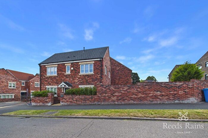 3 Bedroom Detached House To Rent In Stanwood Road, Sheffield, S6