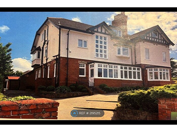 3 Bedroom Flat To Rent In Lingdale Road, Wirral, CH48