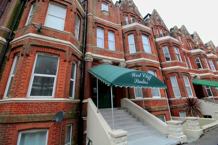 Studio To Rent In Durley Gardens, Bournemouth BH2