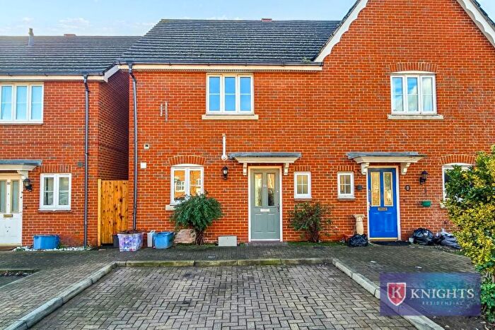 3 Bedroom Terraced House For Sale In Abbey Road, Newbury Park, London, IG2