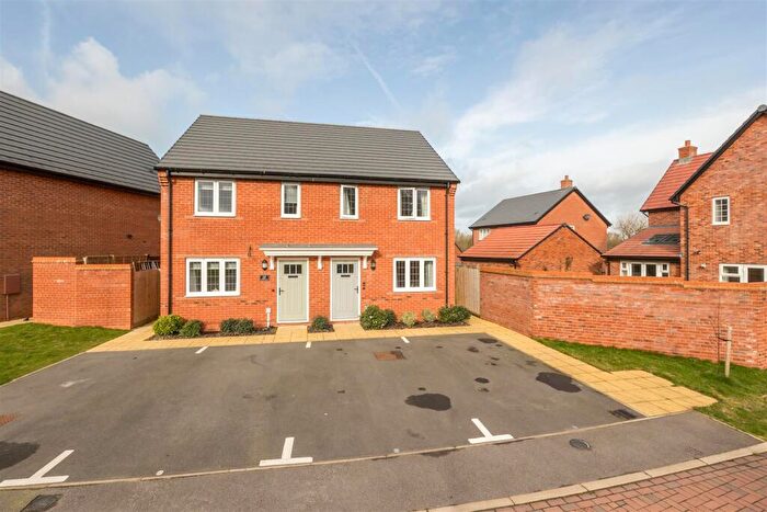 2 Bedroom House For Sale In Old Norse Way, Watlington, OX49