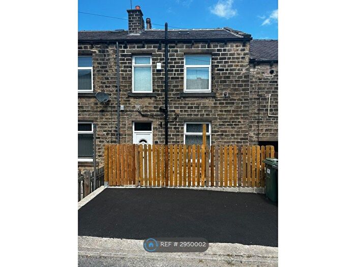 1 Bedroom Terraced House To Rent In Manchester Road, Huddersfield, HD4