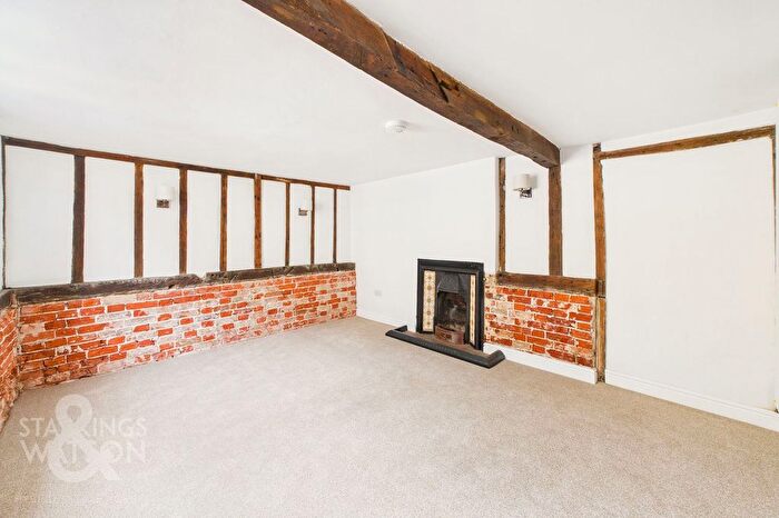 4 Bedroom Link Detached House For Sale In Dove Lane, Eye, IP23