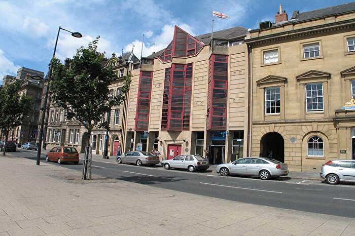 2 Bedroom Apartment To Rent In Indian Kings House, Quayside, Newcastle Upon Tyne, NE1