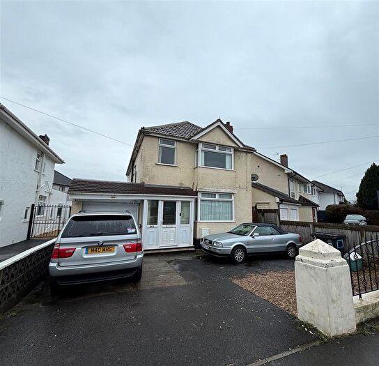 2 Bedroom Flat To Rent In Locking Road, Worle, Weston Super Mare, BS22
