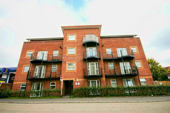1 Bedroom Apartment To Rent In Park Street, Southampton, SO16