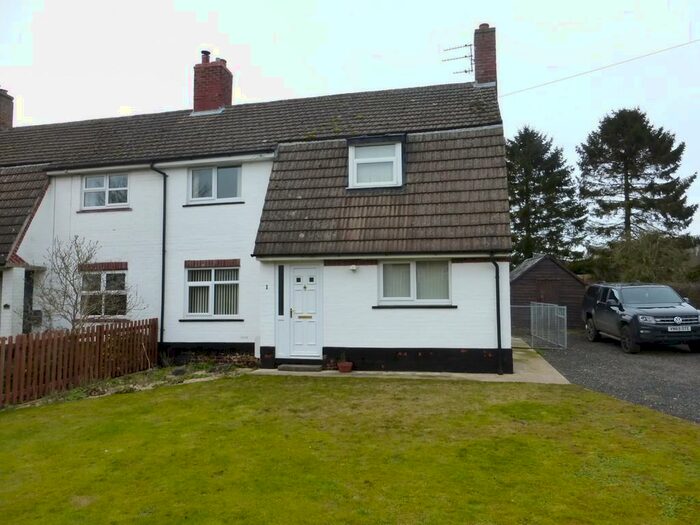 3 Bedroom Semi-Detached House To Rent In Smithy Lane, Bigby, DN38