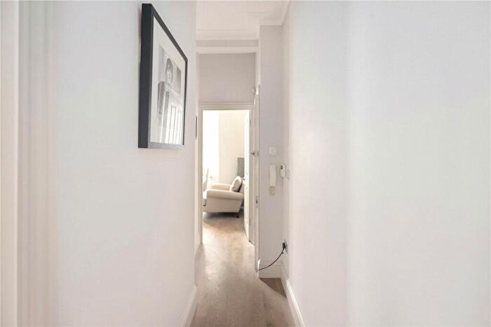 1 Bedroom Flat To Rent In Rushmore Road, Hackney, London, E5