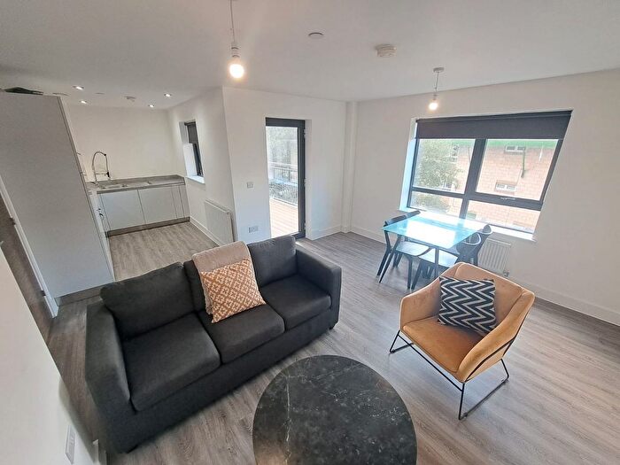 2 Bedroom Flat To Rent In Hurst Street, Liverpool, L1