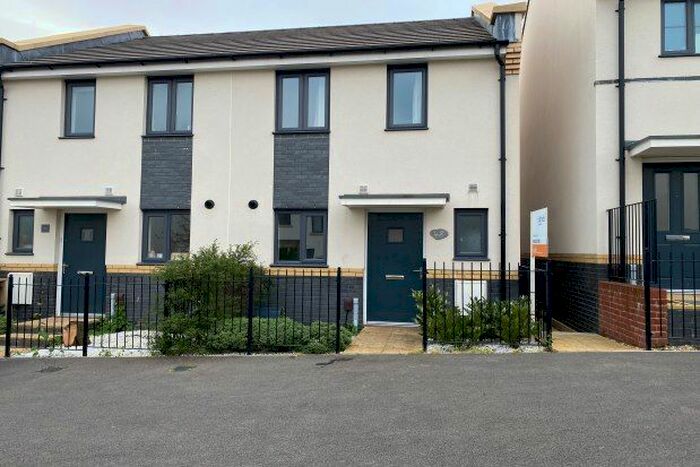 2 Bedroom Property To Rent In Buttercup Way, Newton Abbot, TQ12