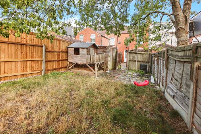 6 Bedroom Terraced House For Sale In Raddlebarn Road, Birmingham, West Midlands, B29