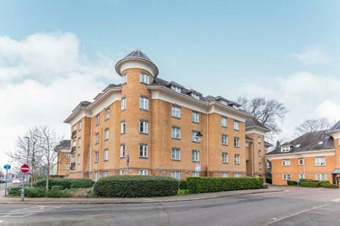 1 Bedroom Flat To Rent In Woking, GU21