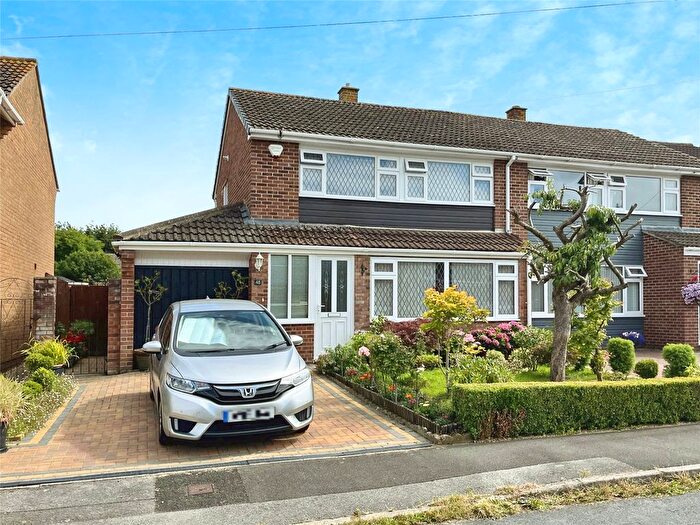 3 Bedroom Semi-Detached House For Sale In Hawkeridge Park, Westbury, BA13
